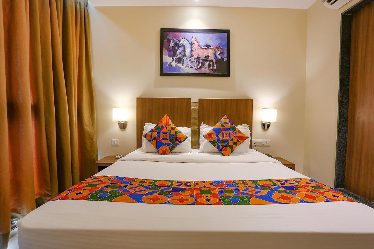 Fabhotel Royal International Мумбаи Экстерьер фото
